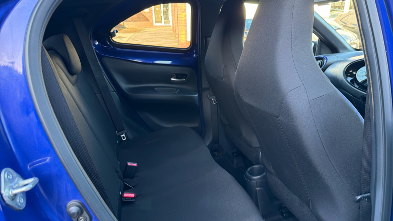 Toyota Aygo X 1.0 VVT-i Edge 5dr Auto Petrol Hatchback